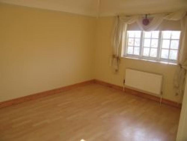 			NEW ON!, 2 Bedroom, 1 bath, 1 reception Flat			 East End Road, EAST FINCHLEY N3